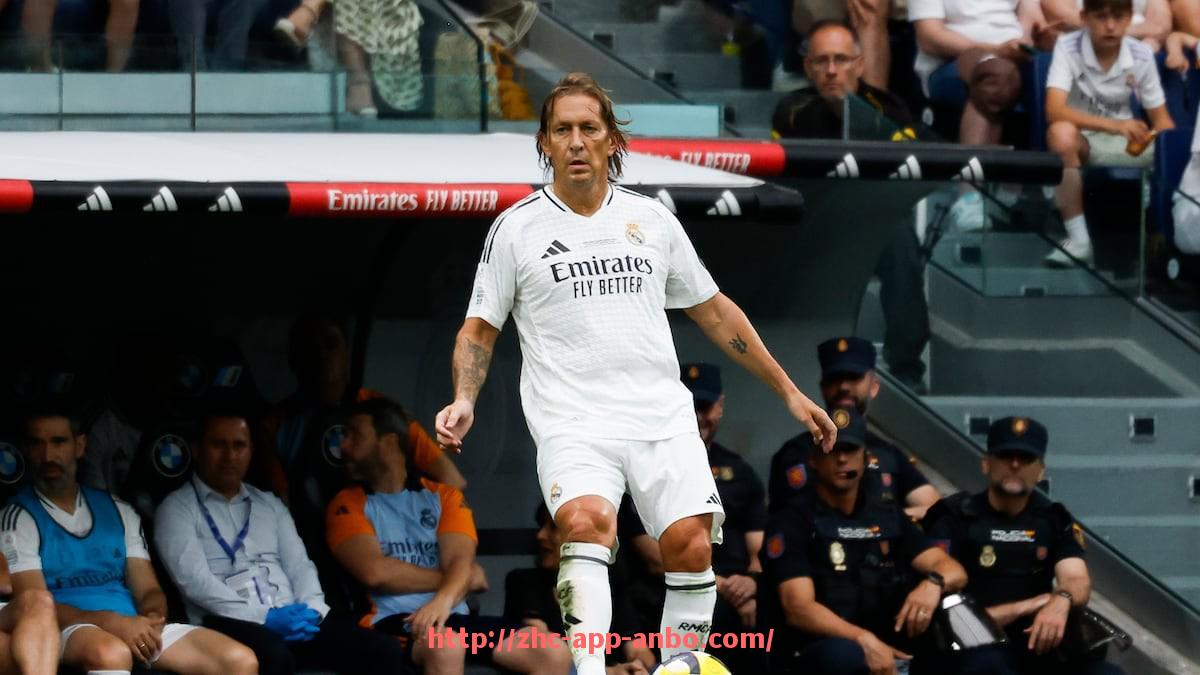 安博体育app下载-球员评分视角下的意甲俱乐部实力排行对比