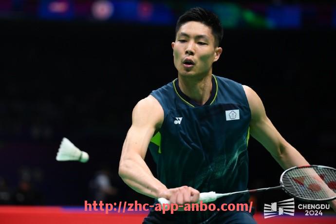 安博体育app下载-世俱杯比赛中球员在禁区内的身体对抗能力排名分析